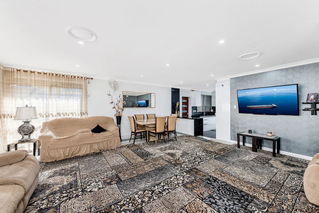 17 Keneally Way, Casula, NSW, 2170, Casula - Thumbnail 6