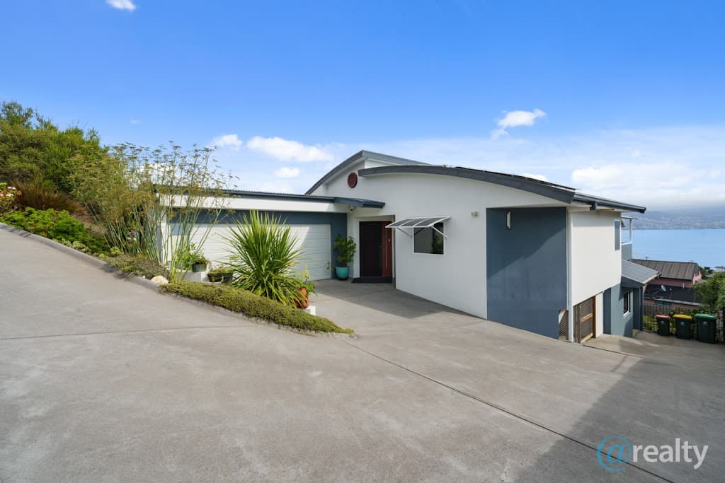 711 Oceana Drive, Tranmere, TAS, 7018, Tranmere - Thumbnail 2