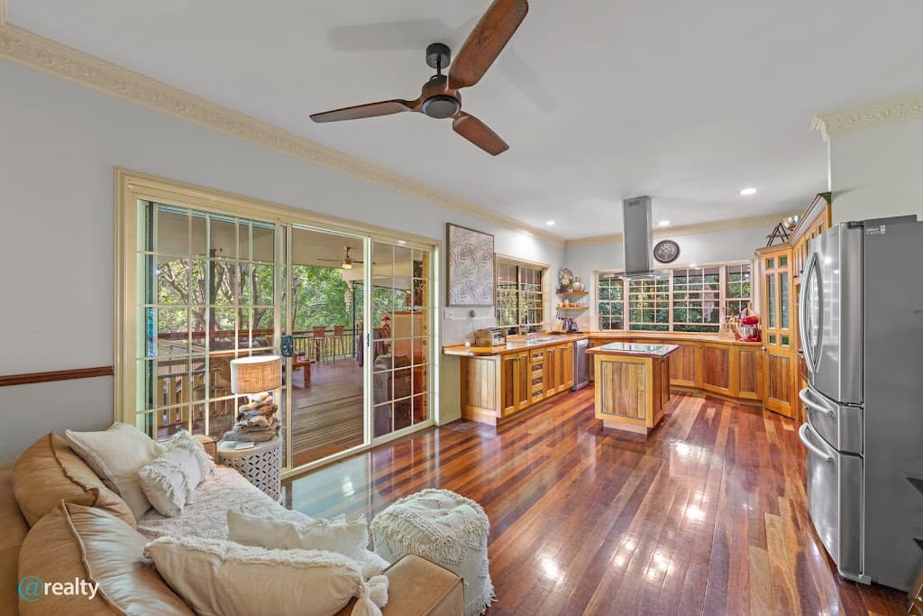 7 Marina Court, Worongary, QLD, 4213, Worongary - Thumbnail 5