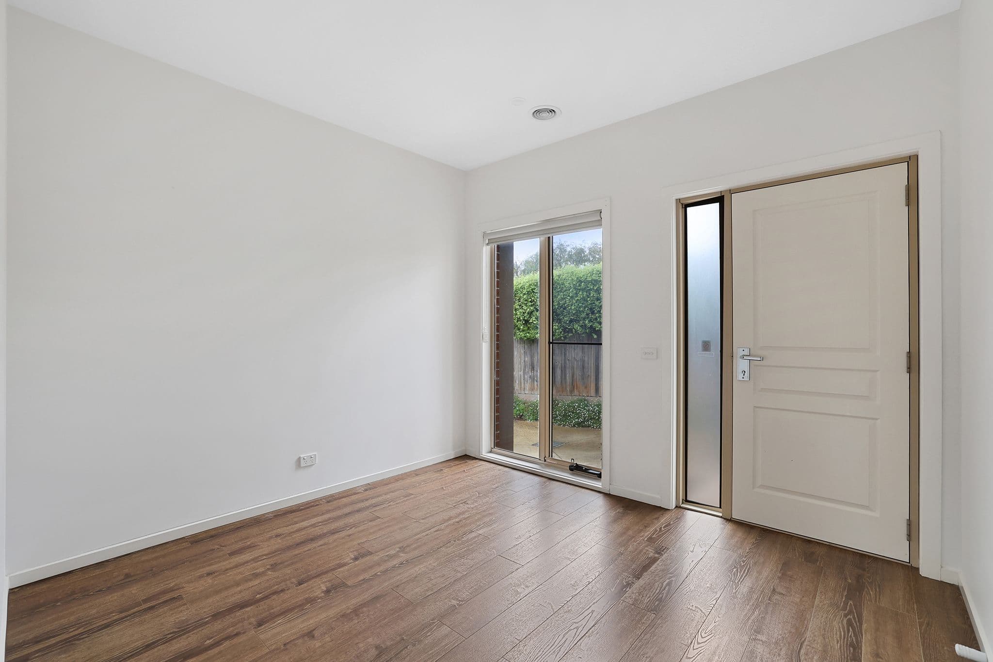 3/15 Lardner Road, Drouin VIC 3818, Drouin - Thumbnail 2
