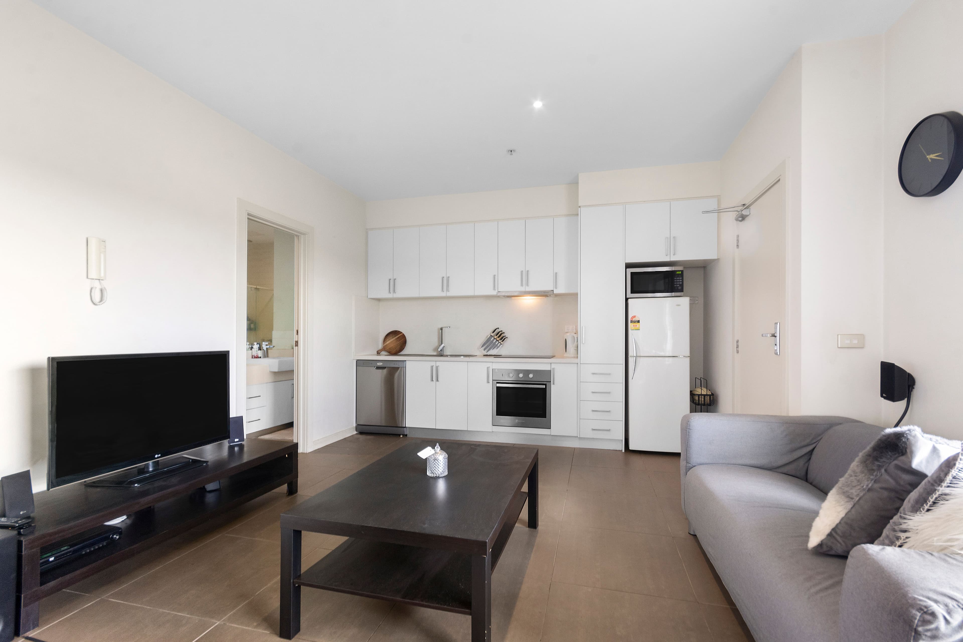 8/45 Railway Avenue, Oakleigh VIC 3166, Oakleigh - Thumbnail 2