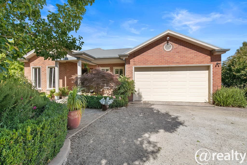 15 Canterbury Close, Drouin, VIC, 3818, Drouin - Image 1