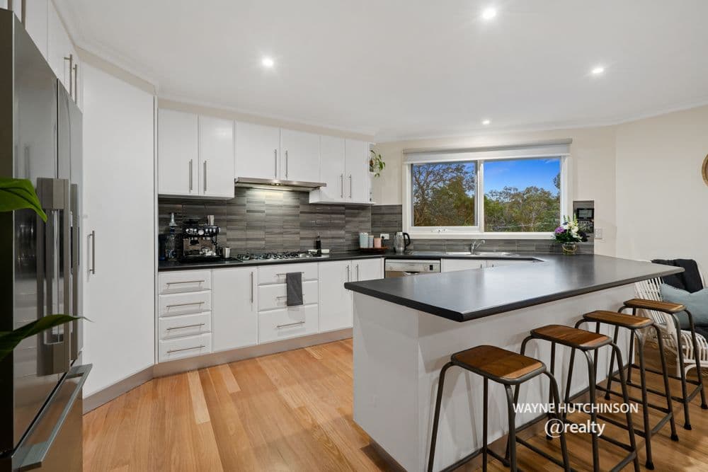 53 Leach Street, Briar Hill, VIC, 3088, Briar Hill - Thumbnail 3