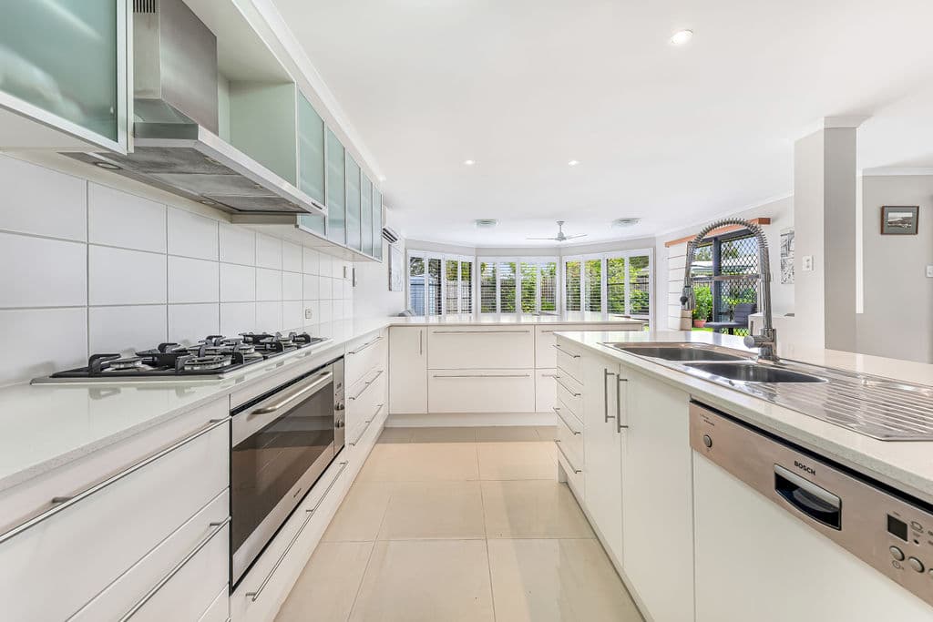 72 Griffith Avenue, Tewantin, QLD, 4565, Tewantin - Thumbnail 2