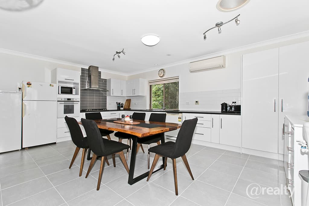 8 Clematis Court, Cashmere, QLD, 4500, Cashmere - Thumbnail 2