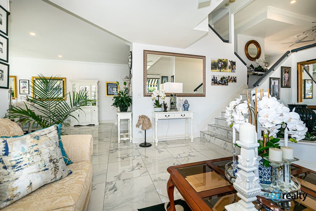 3 Lee Road, Runaway Bay, QLD, 4216, Runaway Bay - Thumbnail 5