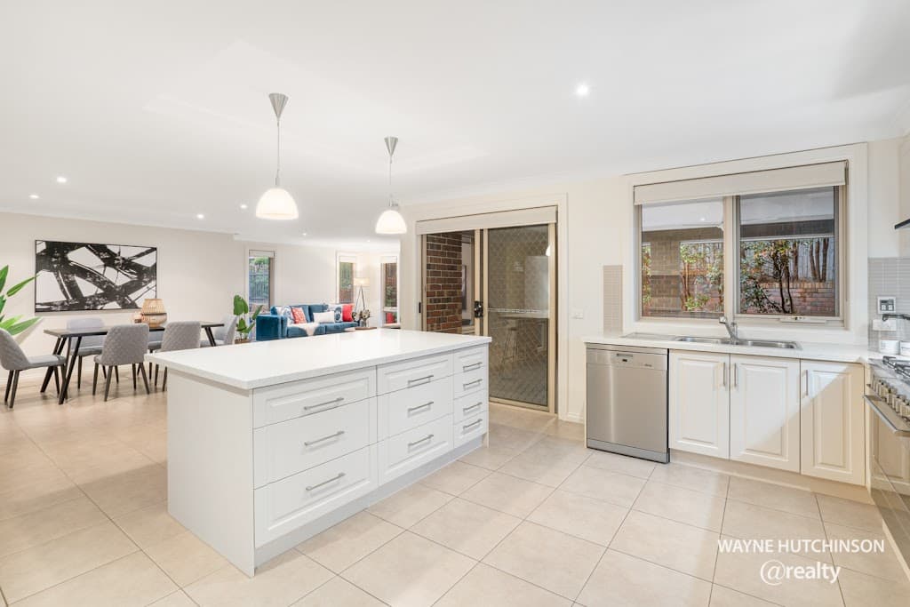 18 Sugar Gum Boulevard, Greensborough, VIC, 3088, Greensborough - Thumbnail 5