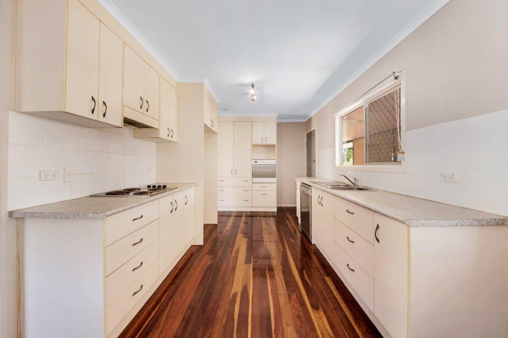 13 Force Street, West Gladstone, QLD, 4680, West Gladstone - Thumbnail 2