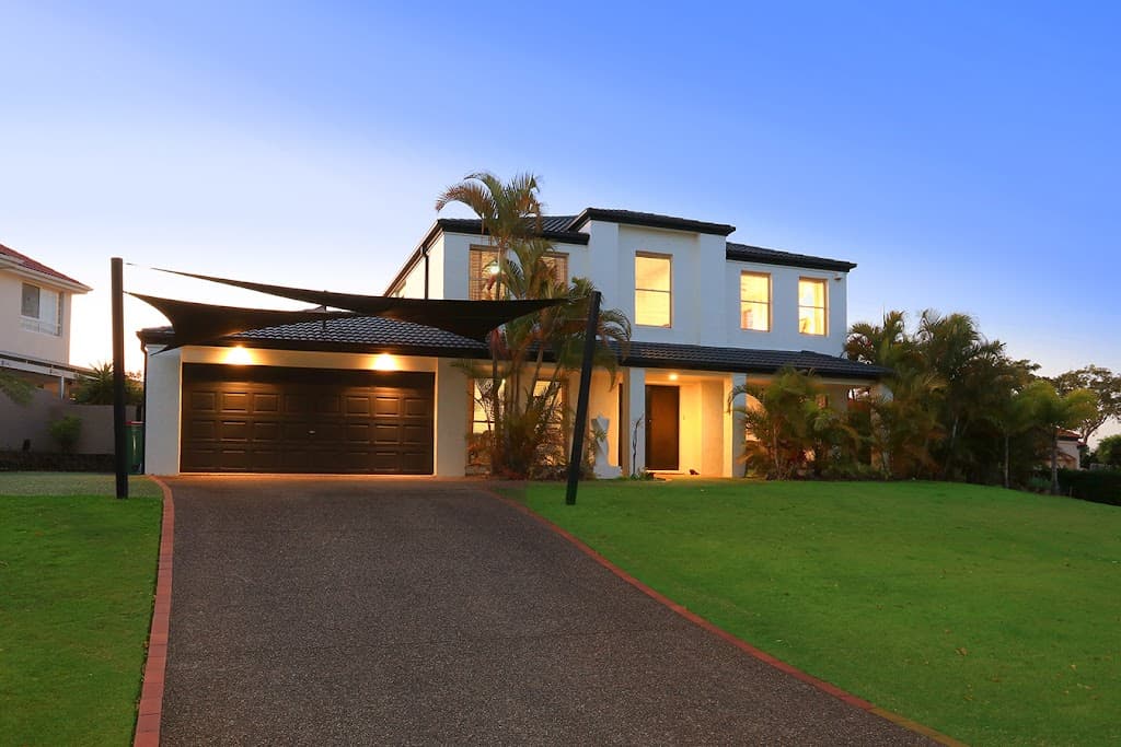 4 Bernard Court, Arundel, QLD, 4214, Arundel - Thumbnail 2