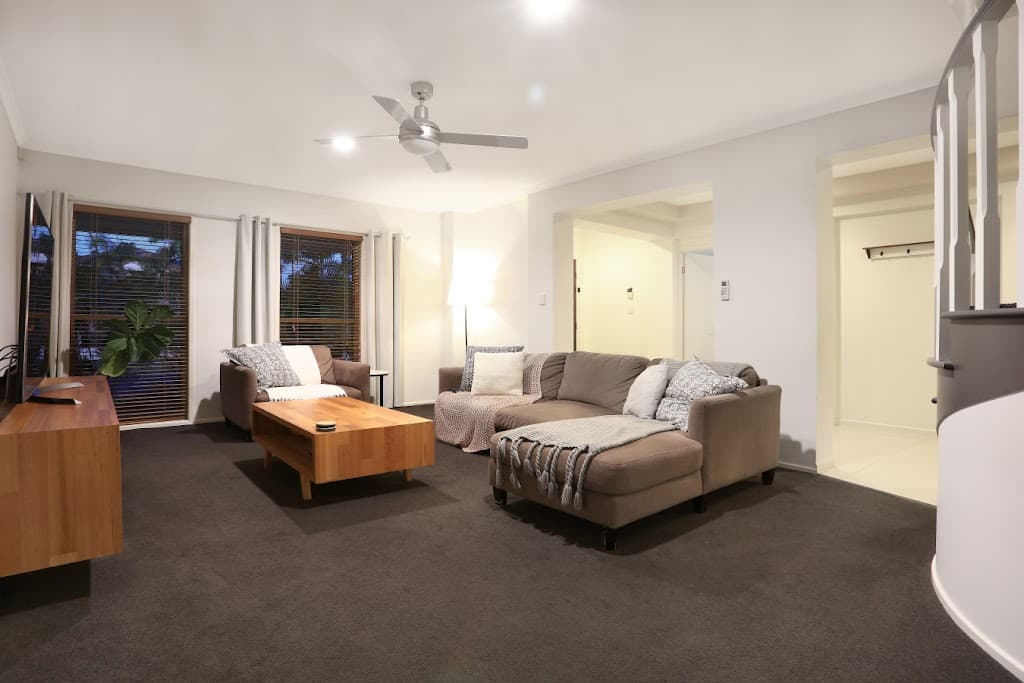 4 Bernard Court, Arundel, QLD, 4214, Arundel - Thumbnail 5