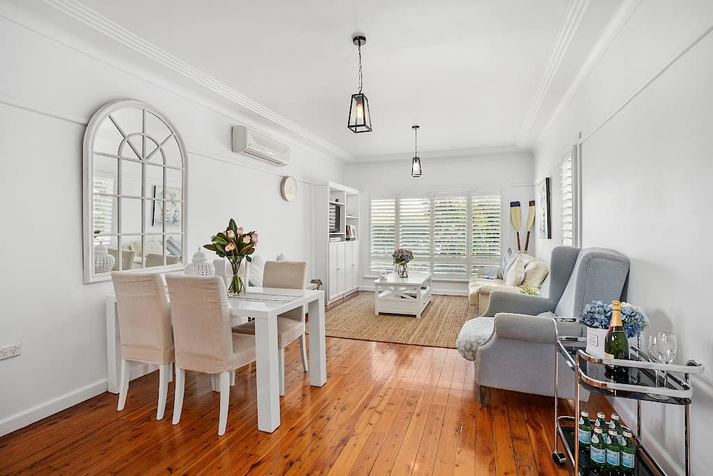 6 Bindook Crescent, Terrey Hills, NSW, 2084, Terrey Hills - Thumbnail 2