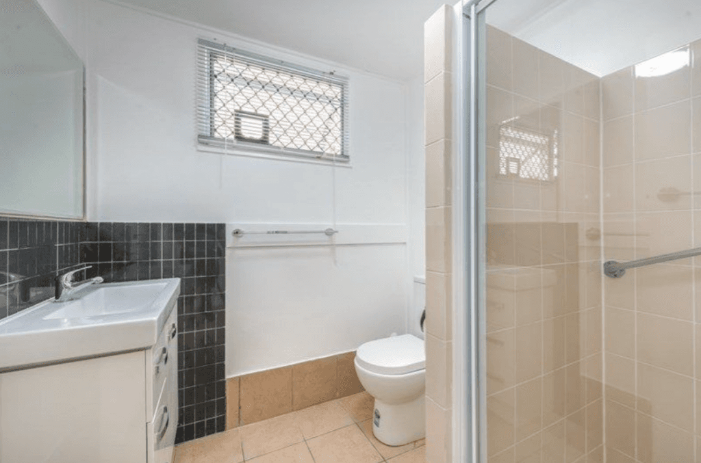 1-8/144 Frank Street, Labrador, QLD, 4215, Labrador - Thumbnail 3