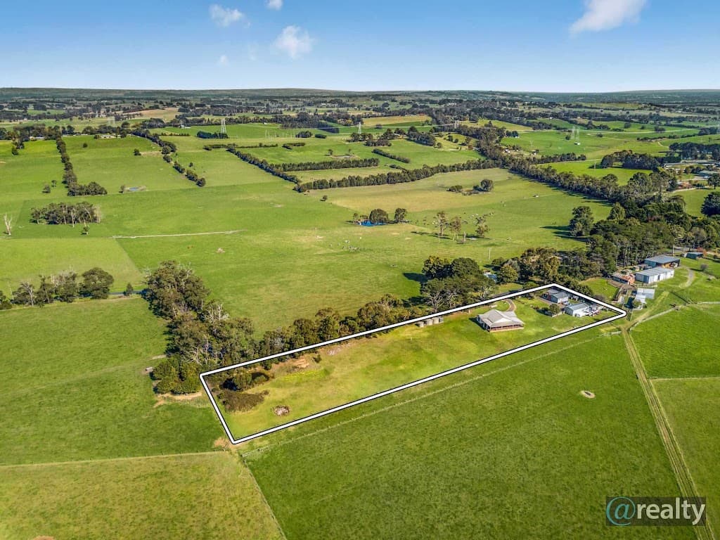 230 Ringin Road, Drouin South, VIC, 3818, Drouin South - Thumbnail 2