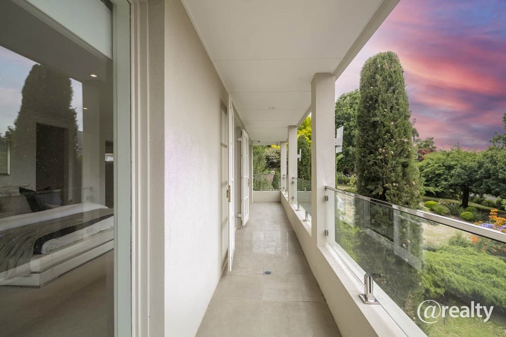 10 Pleasant View Crescent, Wheelers Hill, VIC, 3150, Wheelers Hill - Thumbnail 7