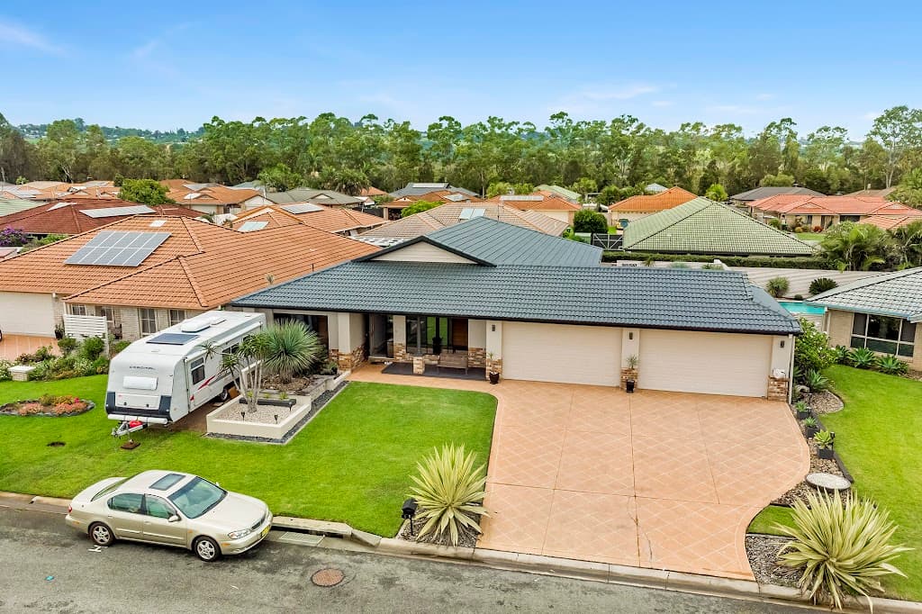 8 Ashgrove Place, Banora Point, NSW, 2486, Banora Point - Thumbnail 2