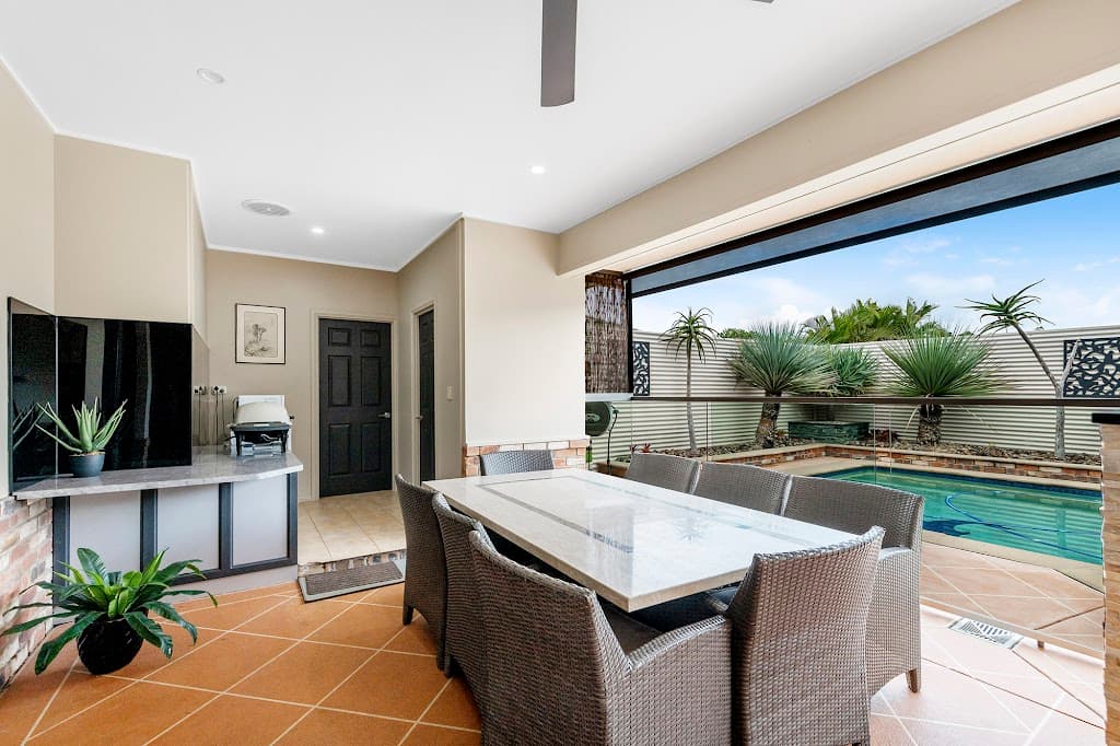 8 Ashgrove Place, Banora Point, NSW, 2486, Banora Point - Thumbnail 3