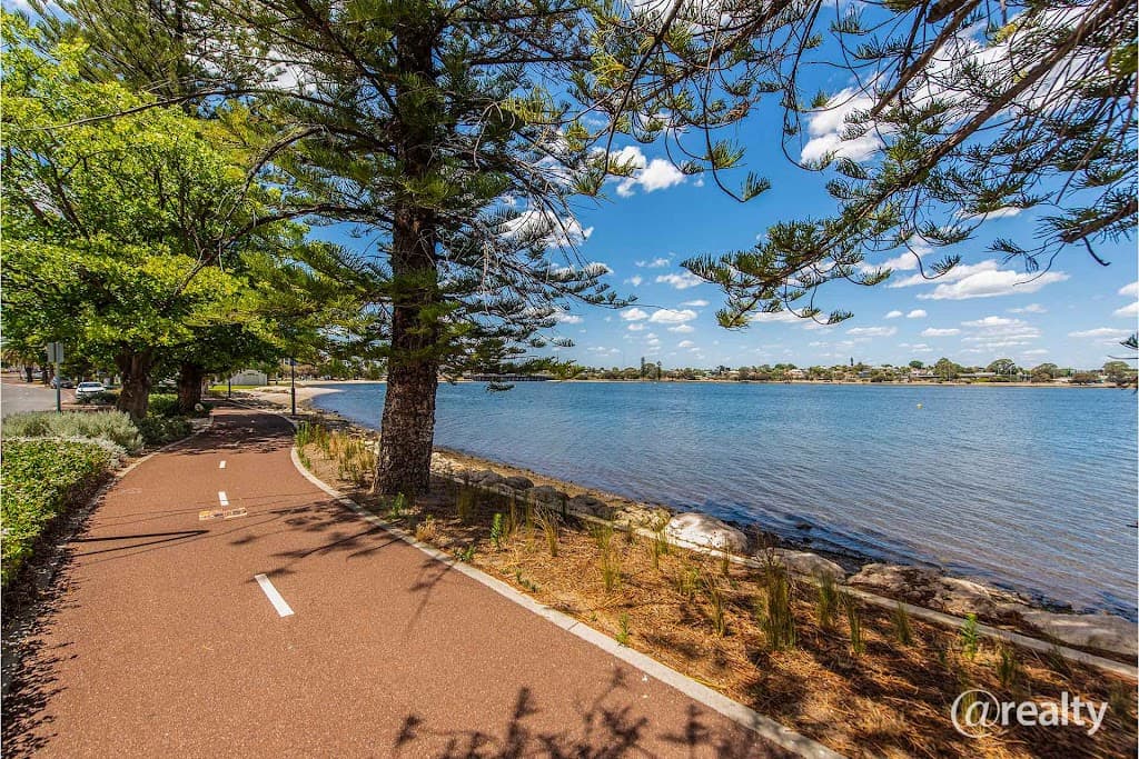 19/21 The Esplanade, Mount Pleasant, WA, 6153, Mount Pleasant - Thumbnail 4