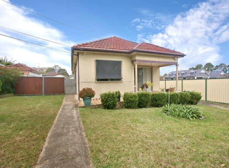 11 Reynolds Avenue, Bankstown, NSW, 2200, Bankstown - Thumbnail 2