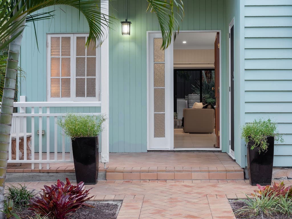 9 Palm Avenue, Sandgate, QLD, 4017, Sandgate - Thumbnail 2