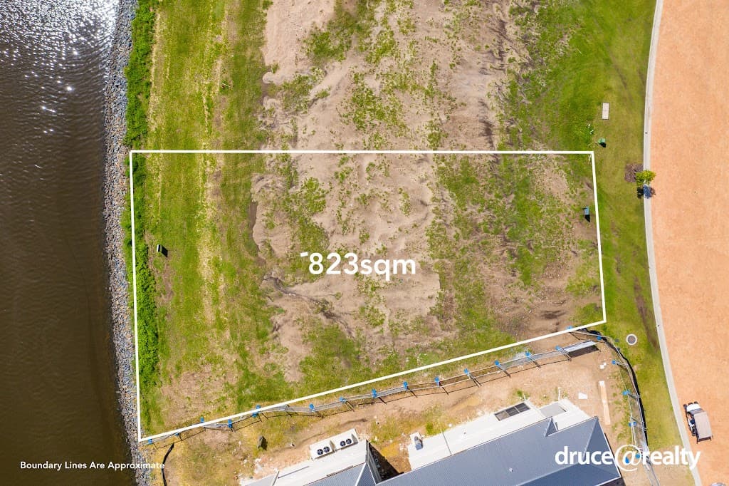 8835 The Point Circuit, Sanctuary Cove, QLD, 4212, Sanctuary Cove - Thumbnail 2