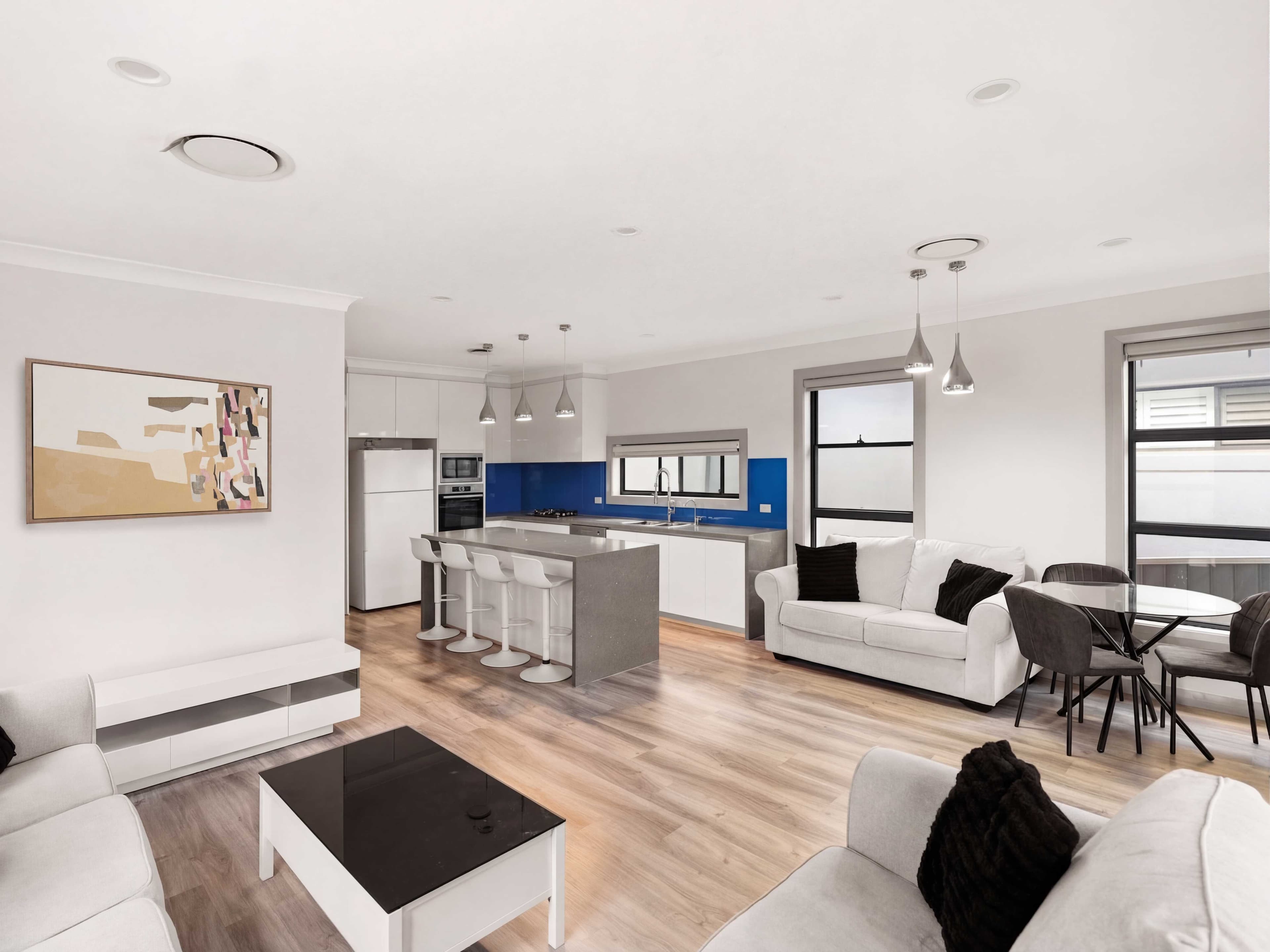 19 Battenberg Close, Cecil Hills - Thumbnail 3