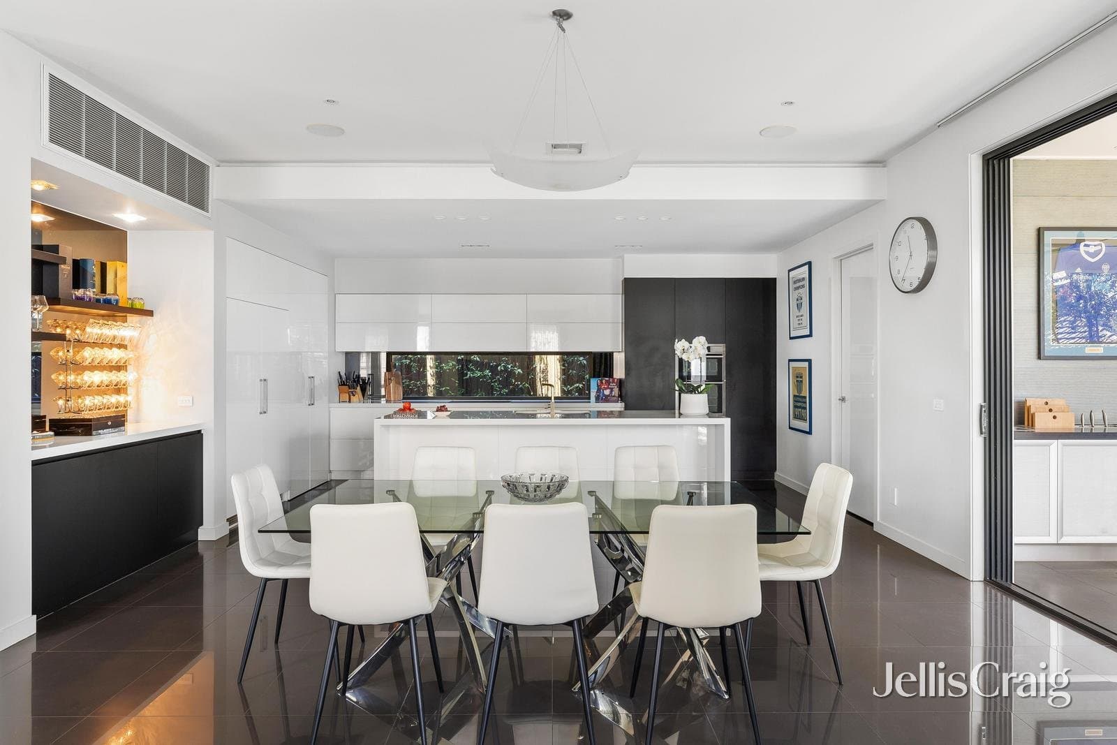 1495 Burke Road, Kew East, Kew East - Thumbnail 4