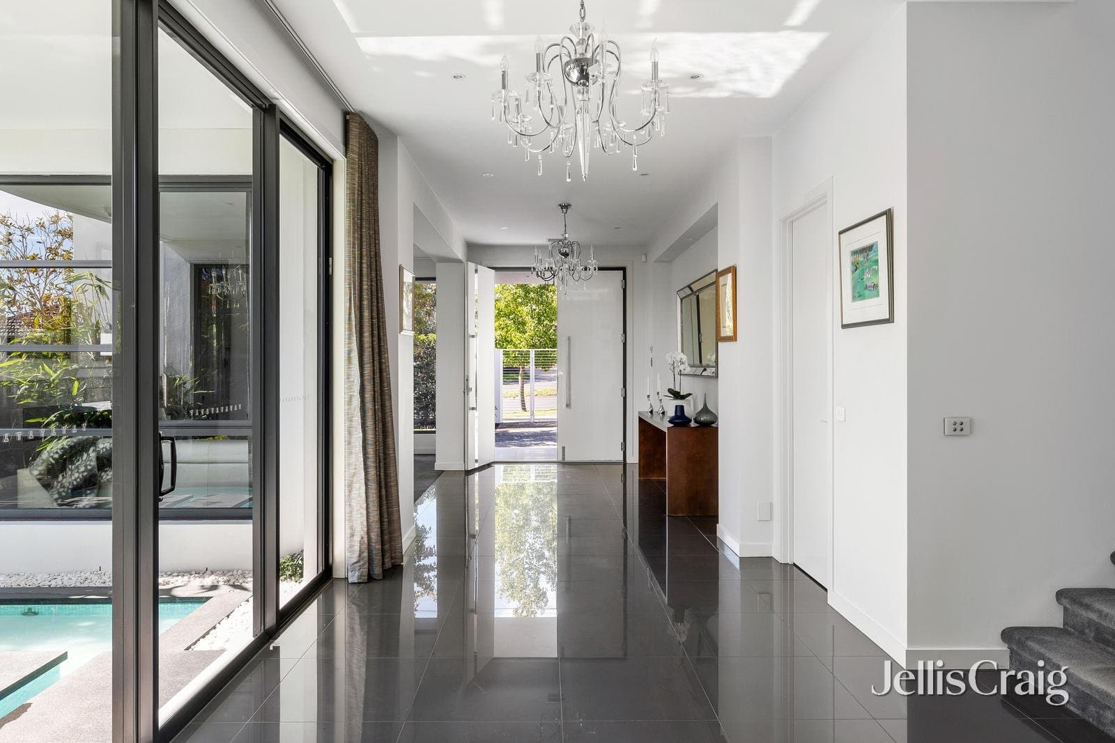 1495 Burke Road, Kew East, Kew East - Thumbnail 6