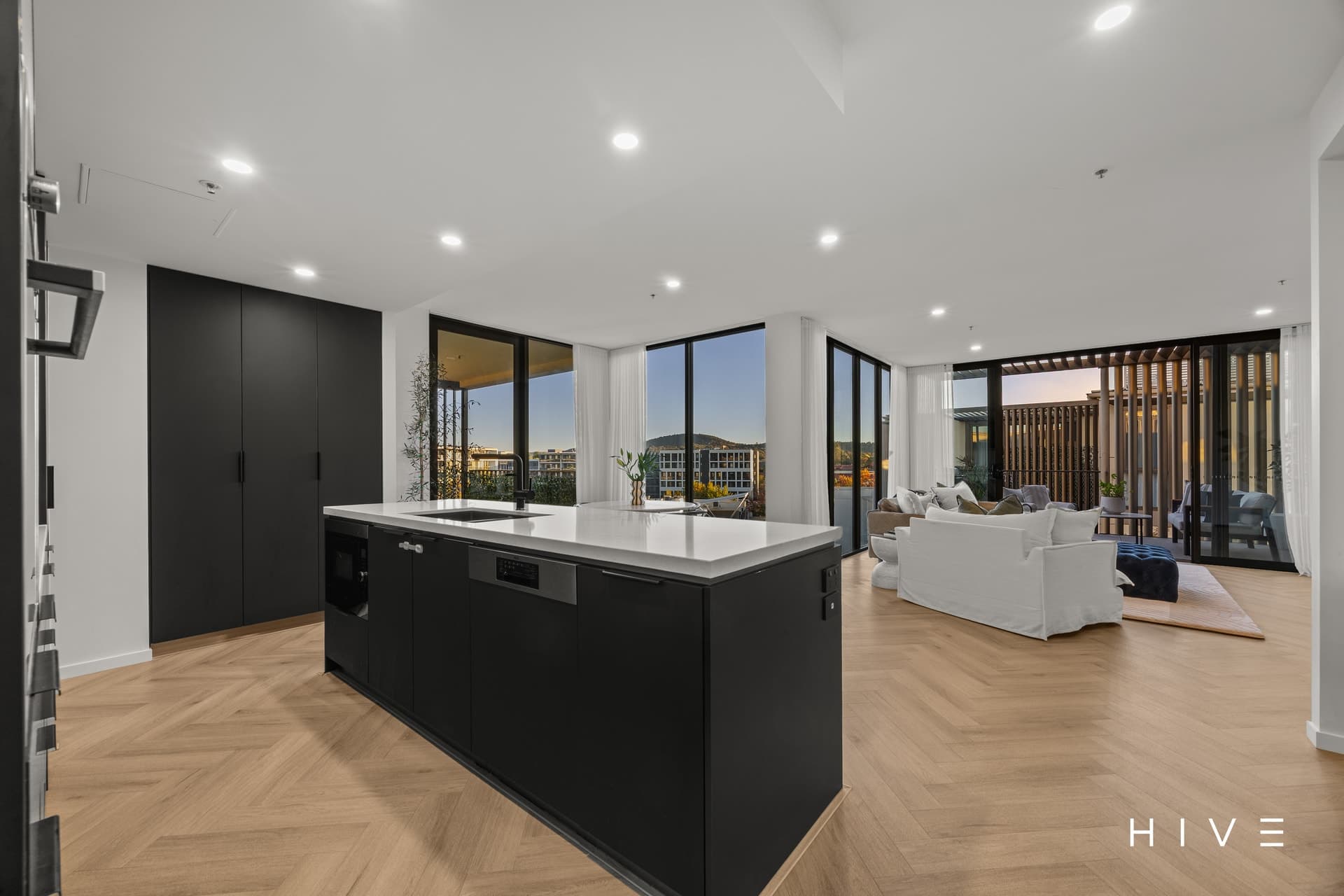 608/82 Wentworth Avenue, Kingston, Kingston - Thumbnail 3