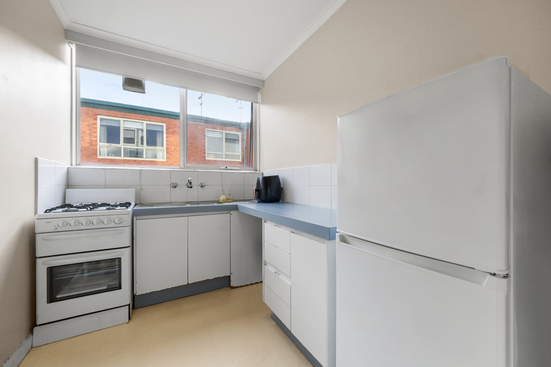 9/49 Brougham Street, North Melbourne - Thumbnail 3