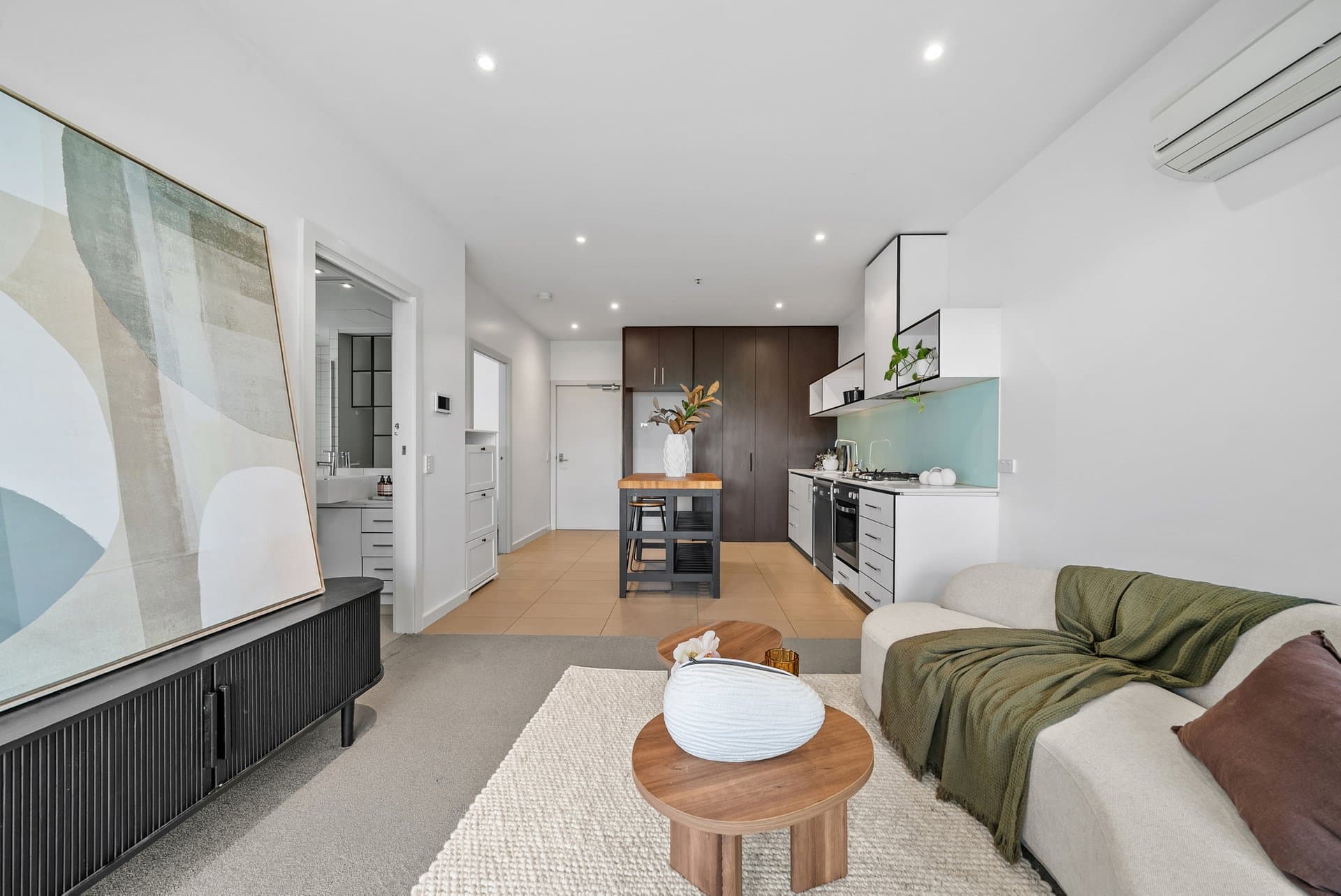 208/64 Macaulay Road, North Melbourne - Thumbnail 2