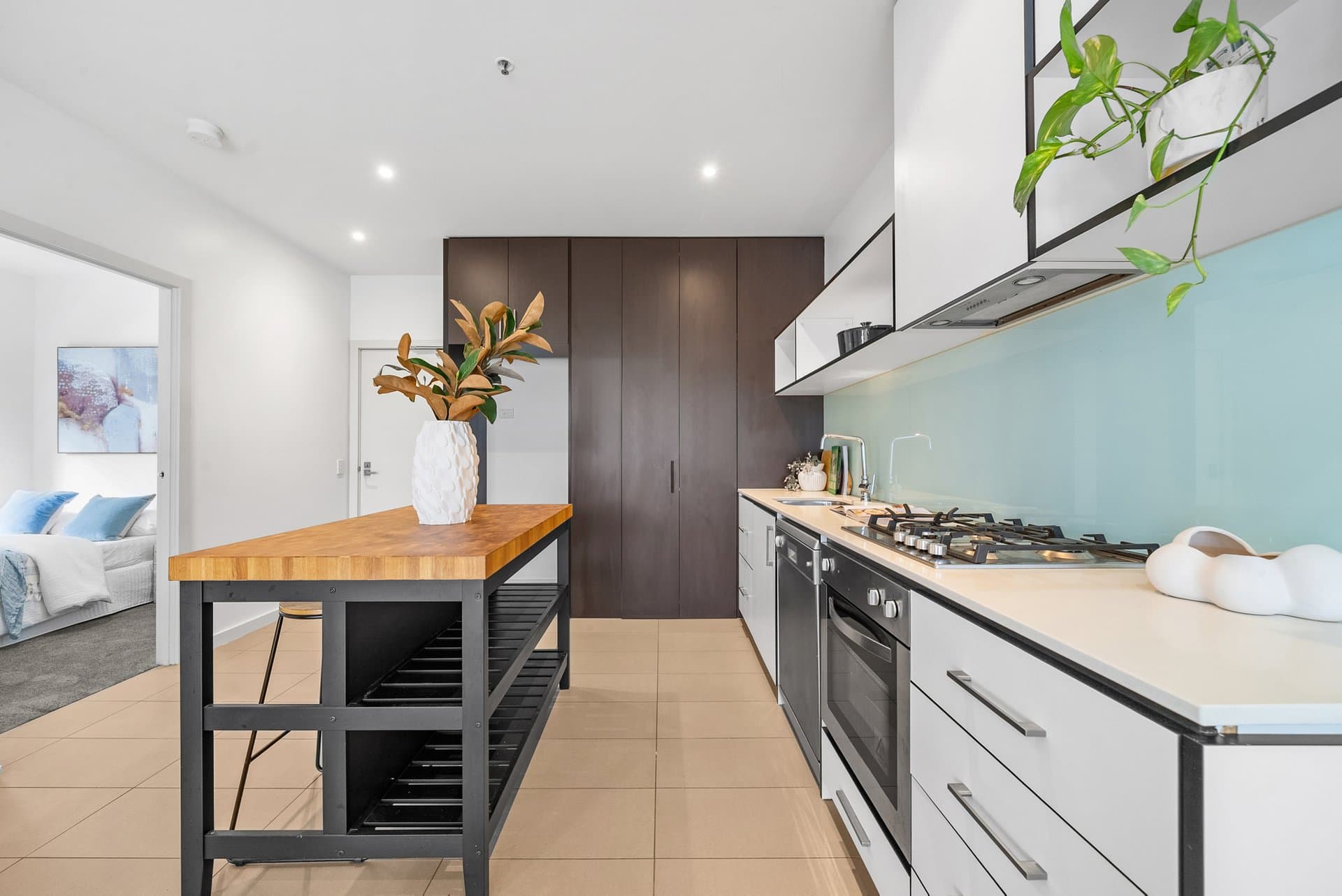208/64 Macaulay Road, North Melbourne - Thumbnail 3