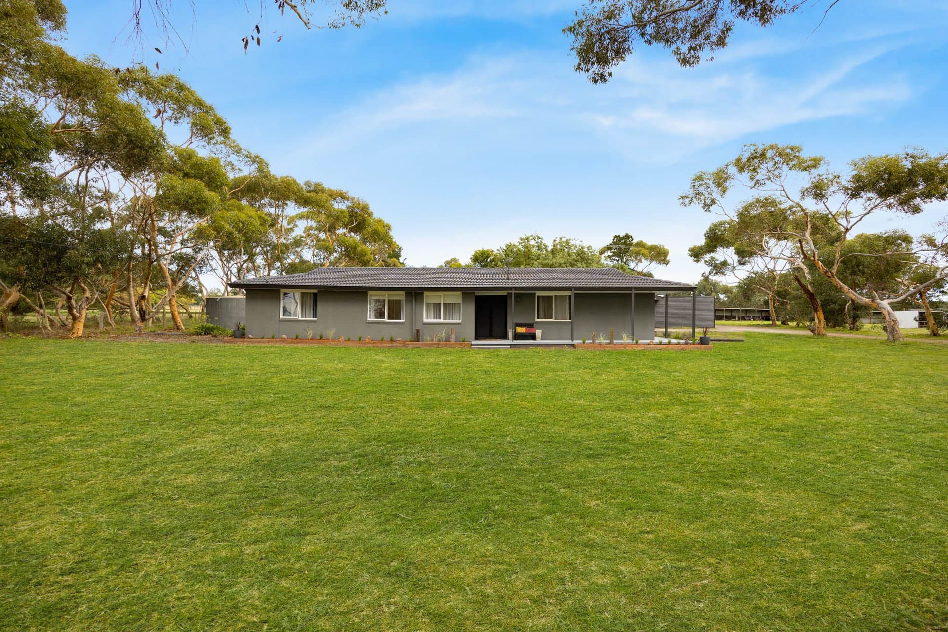 70 Peters Road, Gisborne - Thumbnail 2