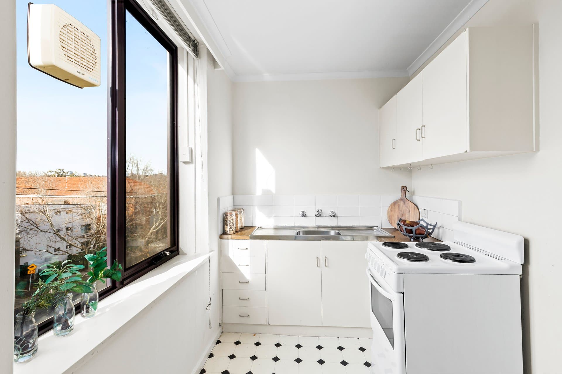 8/271A Williams Road, South Yarra - Thumbnail 3