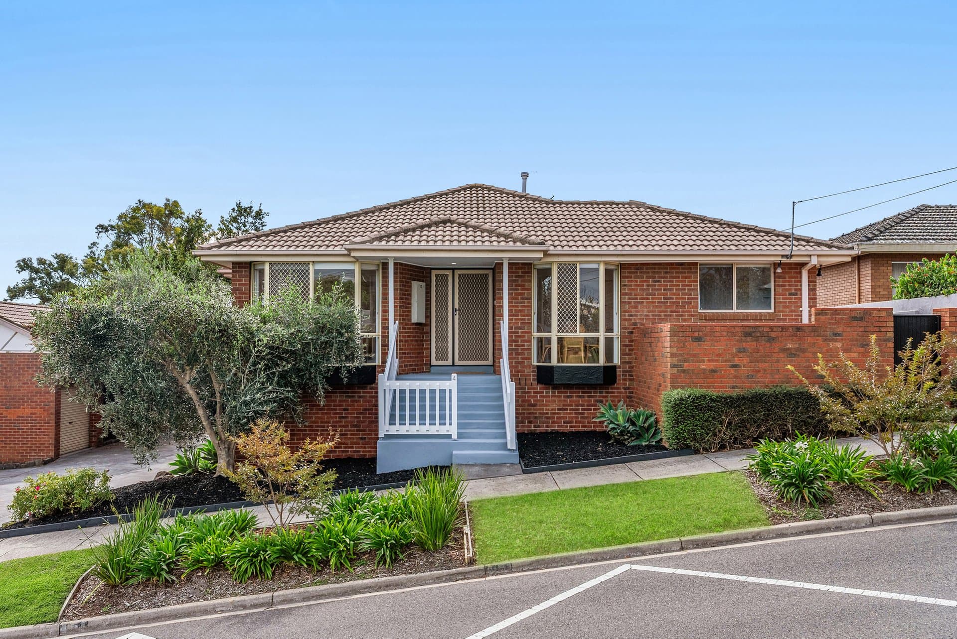 4/51 Hampton Road, Essendon West - Image 1