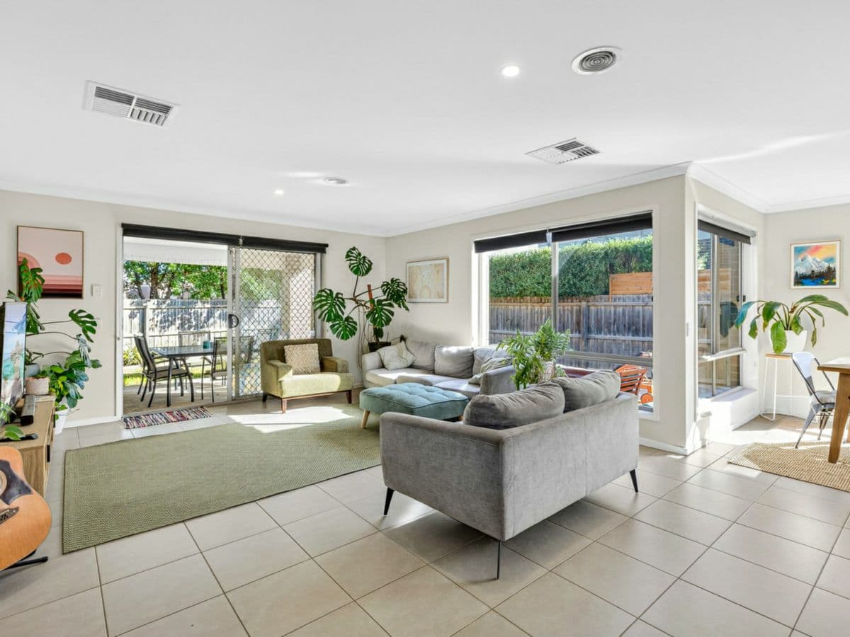 13 Ambrosia Drive, ARMSTRONG CREEK, Armstrong Creek - Thumbnail 8