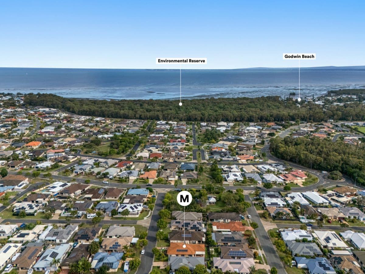13 Aird Street, SANDSTONE POINT, Sandstone Point - Thumbnail 3