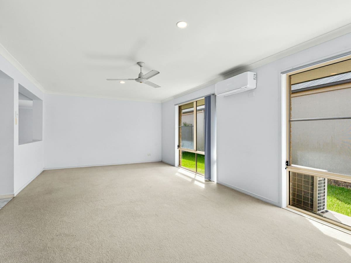 13 Aird Street, SANDSTONE POINT, Sandstone Point - Thumbnail 6