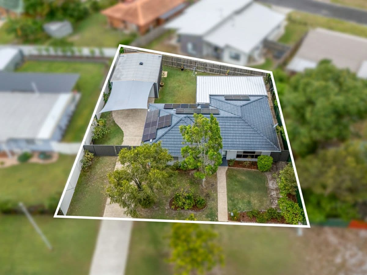 12 Hazell Avenue, BANKSIA BEACH, Banksia Beach - Image 1