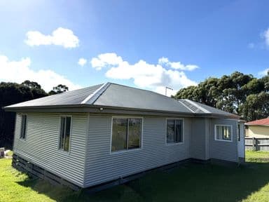 8 Ti-Tree Drive, GRASSY, TAS 7256, Grassy - Image 1