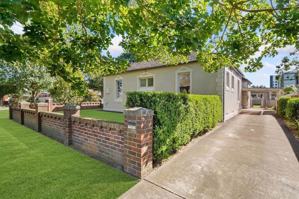 5 Primrose Avenue, Frenchs Forest - Thumbnail 2