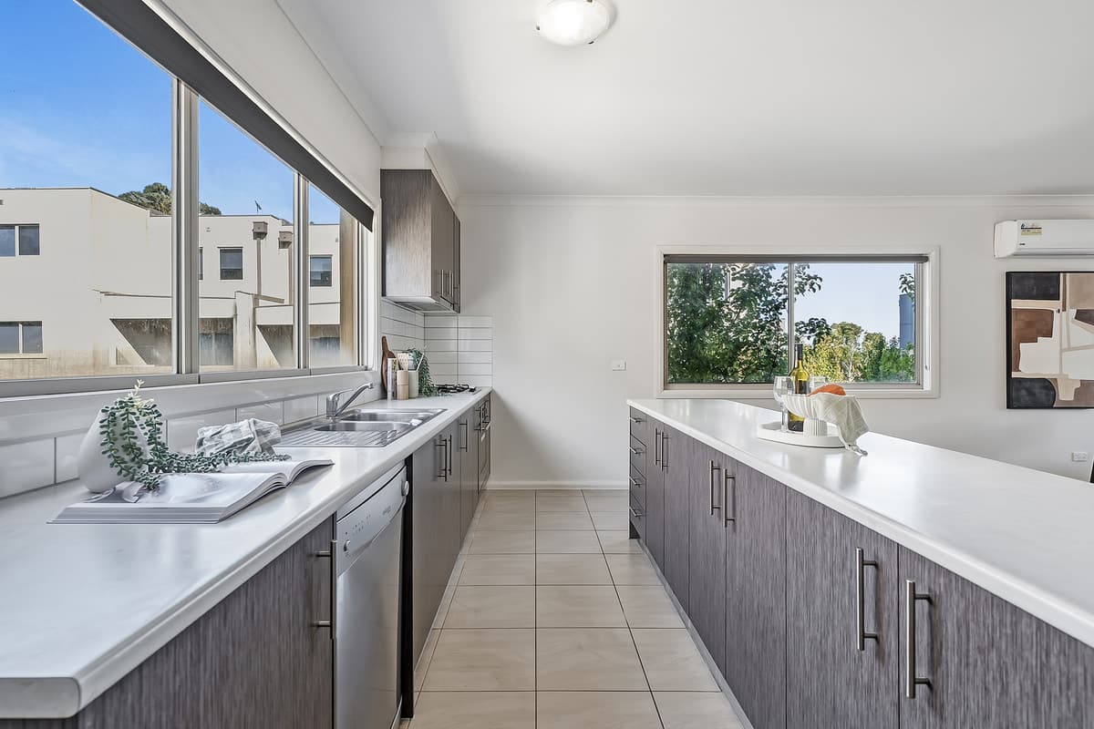 61 Annecy Lane, Pakenham VIC 3810, Pakenham - Thumbnail 3