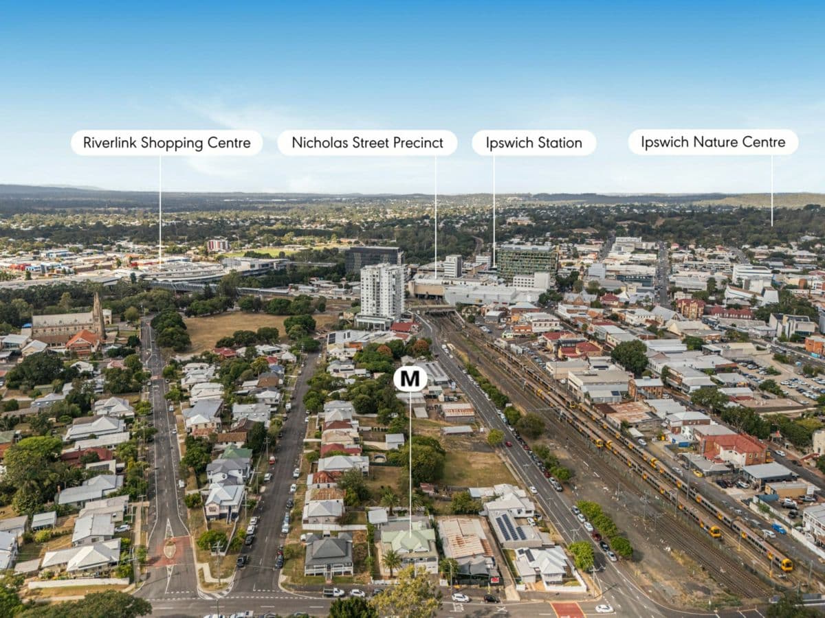 30 Waghorn Street, WOODEND, Woodend - Thumbnail 3
