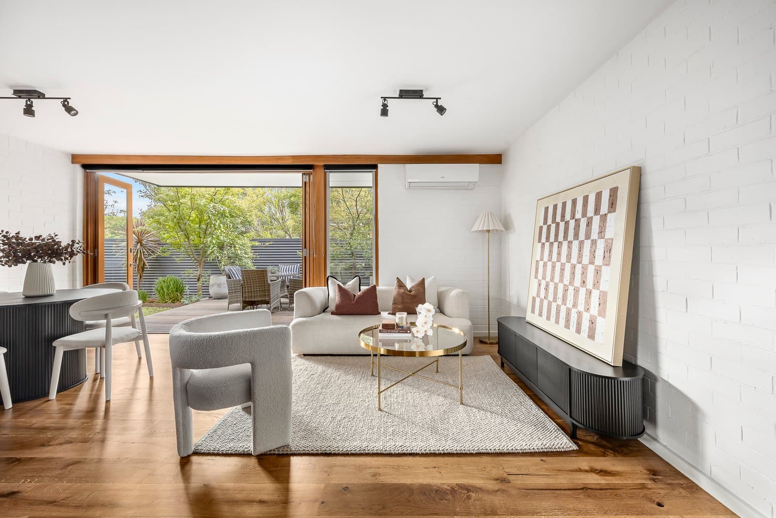1/186 Brougham Street, Kew - Thumbnail 2