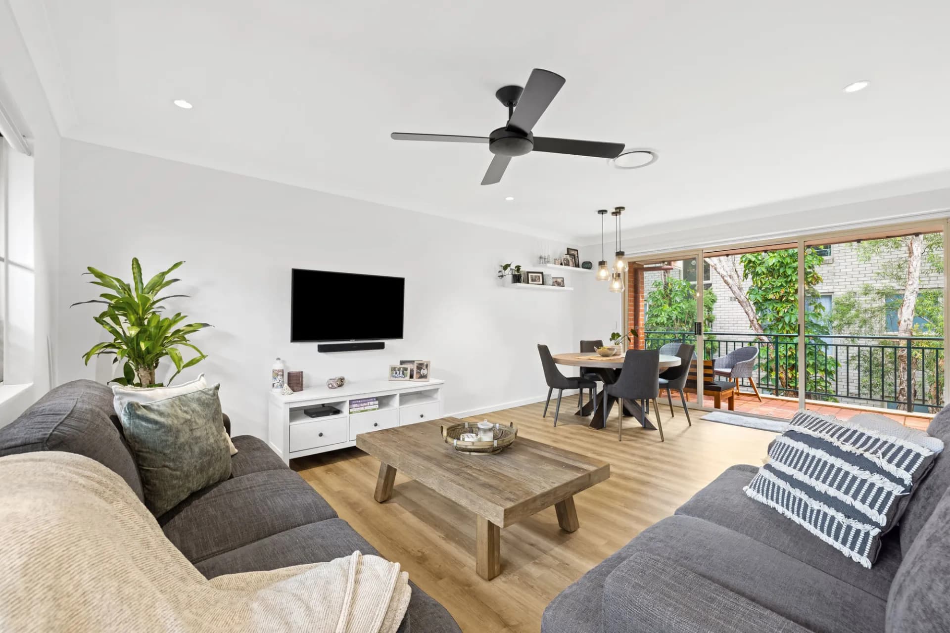 4/28 Goodwin Street, Narrabeen, NSW, Narrabeen - Thumbnail 3