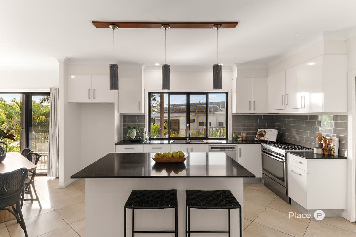 7 Joshua Place, Redland Bay - Thumbnail 5
