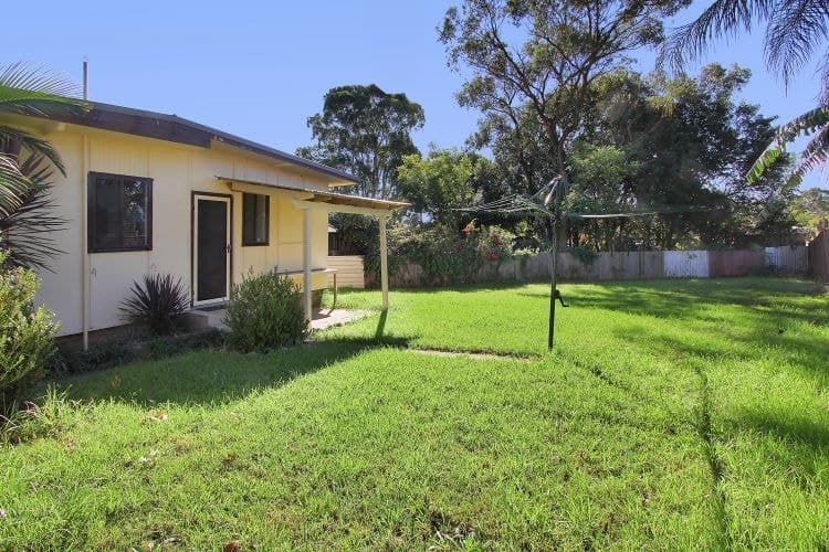 4 Harpur Place, Lalor Park - Image 1
