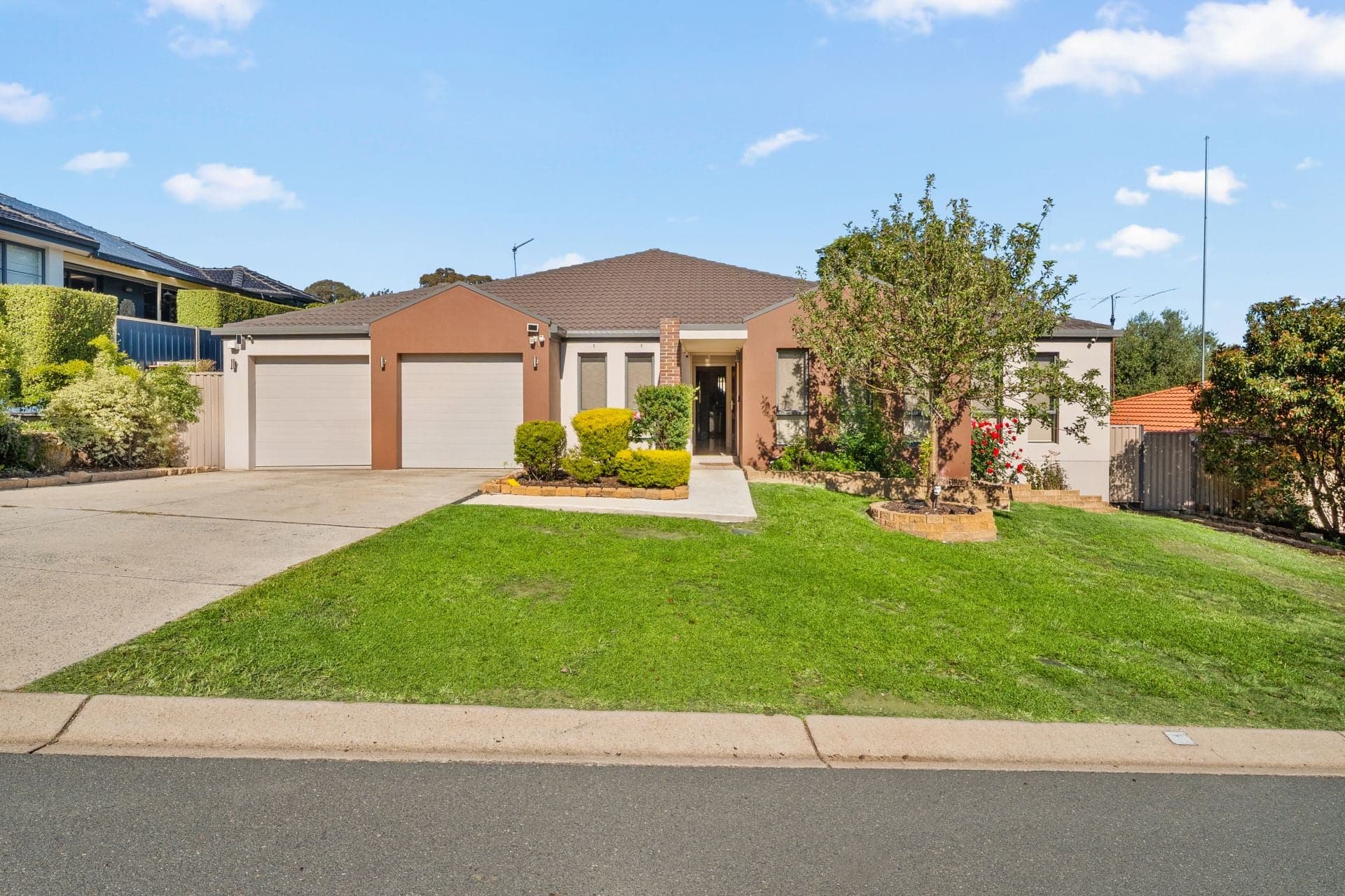 4 Alison Ashby Crescent Banks ACT, Banks - Image 1