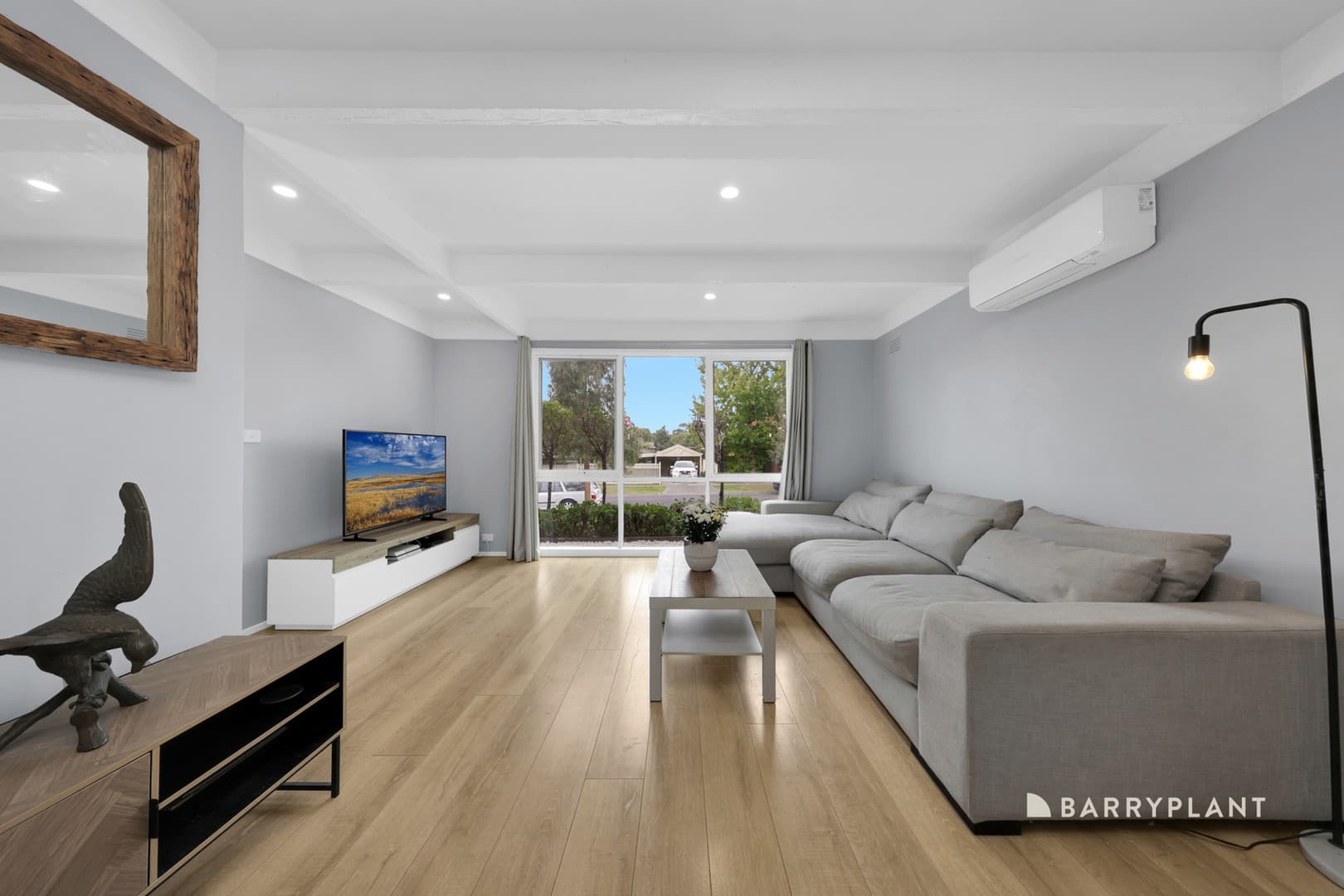 2 Strickland Avenue, Mill Park, VIC 3082, Mill Park - Thumbnail 2