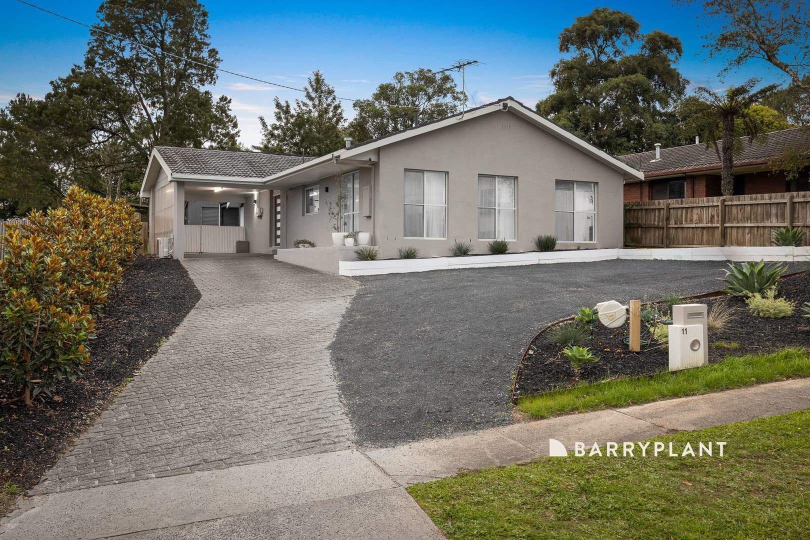 11 Roseleigh Street, Warragul, VIC 3820, Warragul - Thumbnail 2