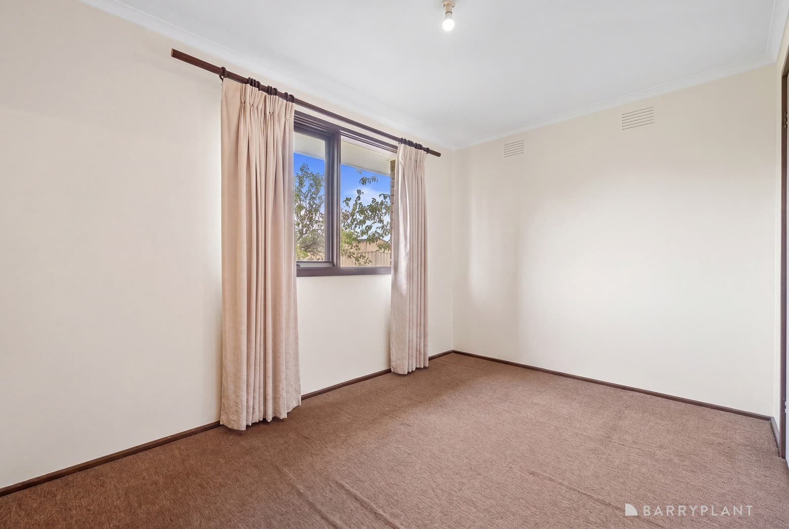 6 Carina Drive, Melton, VIC 3337, Melton - Thumbnail 8